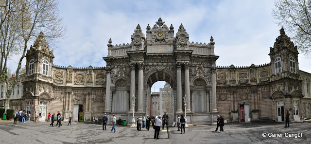 Dolmabahçe Sarayı Hazine Kapısı